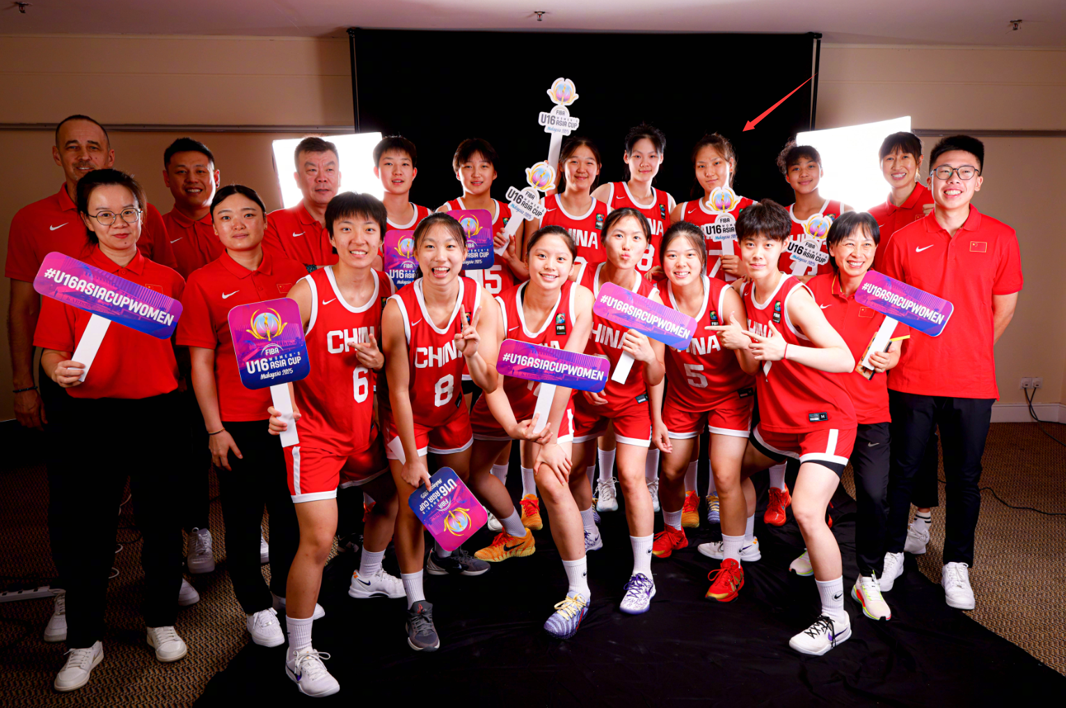 篮第一中锋 篮第一中锋