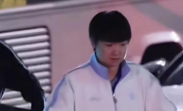 冠军, cn, 一次让对手 冠军, cn, 一次让对手